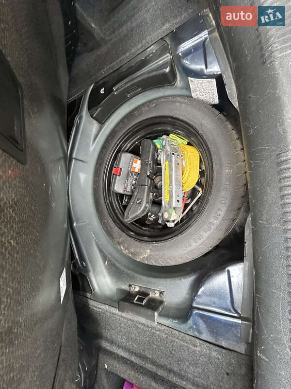 Седан Audi A4 2003 в Житомире