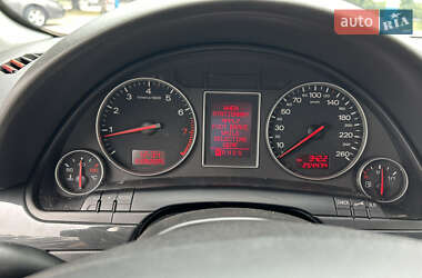 Седан Audi A4 2003 в 