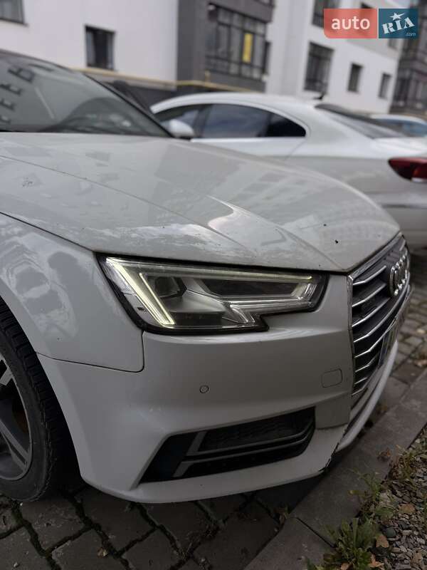 Седан Audi A4 2016 в Ивано-Франковске