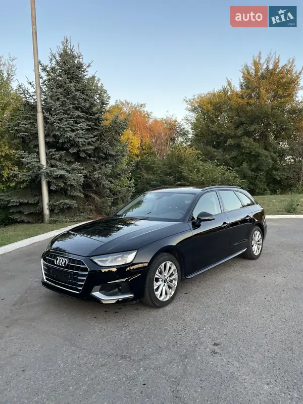Audi A4 2022
