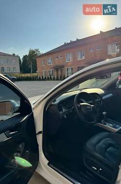 Седан Audi A4 2013 в 