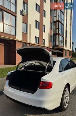Седан Audi A4 2013 в 