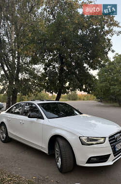 Седан Audi A4 2012 в 