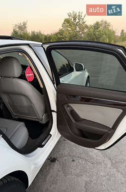 Седан Audi A4 2012 в 