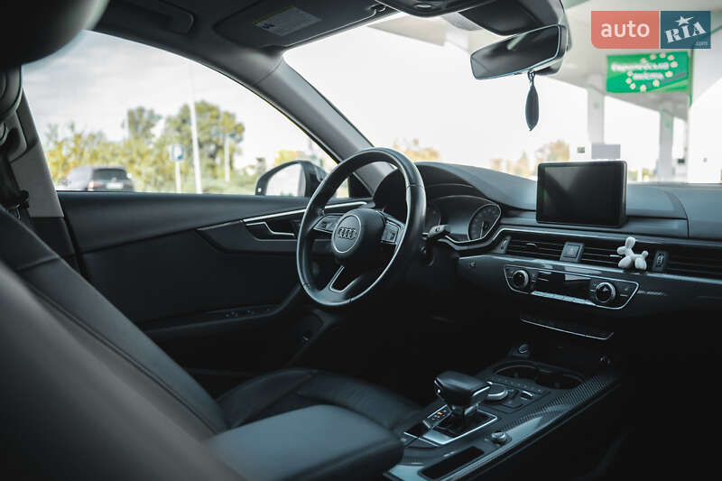 Седан Audi A4 2018 в Києві