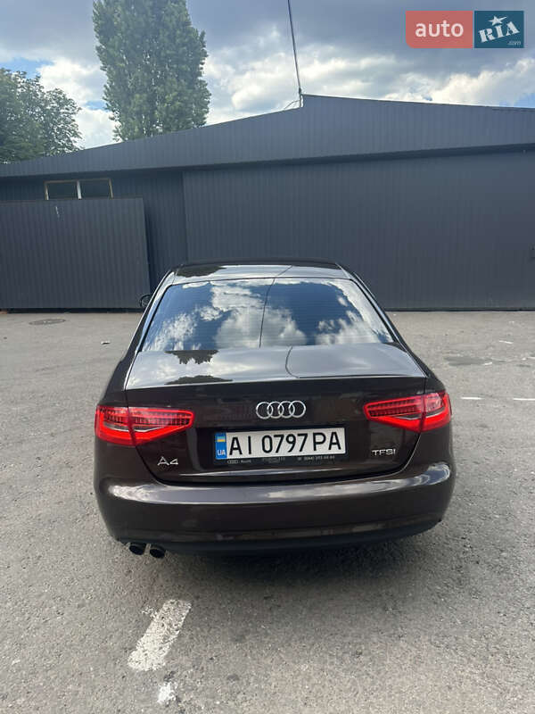 Седан Audi A4 2013 в Киеве