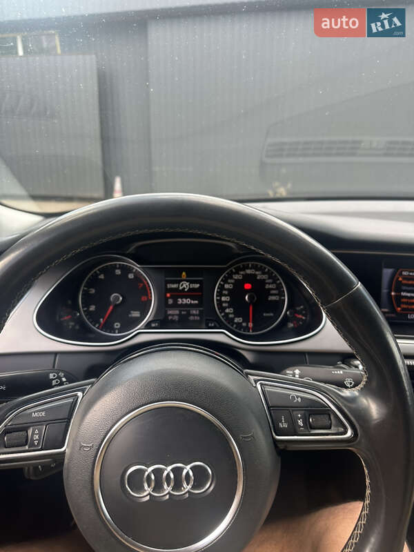 Седан Audi A4 2013 в Киеве