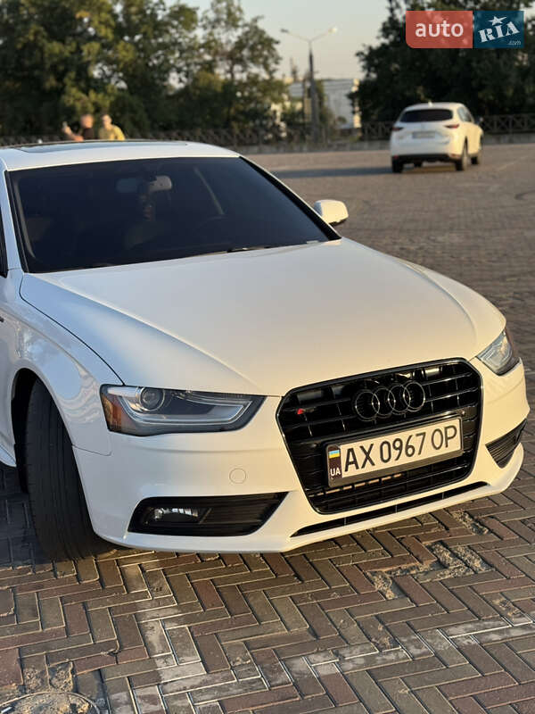 Седан Audi A4 2012 в Харкові