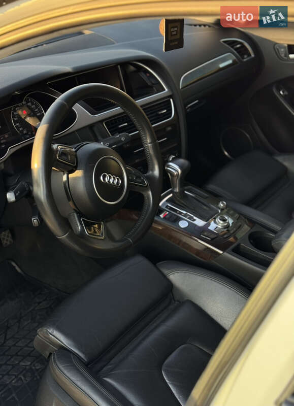 Седан Audi A4 2012 в Харкові