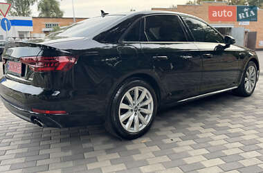 Седан Audi A4 2019 в 