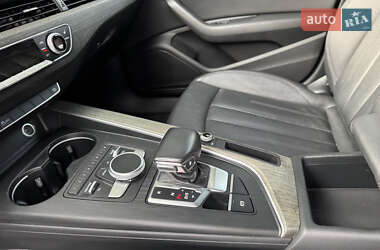 Седан Audi A4 2019 в 