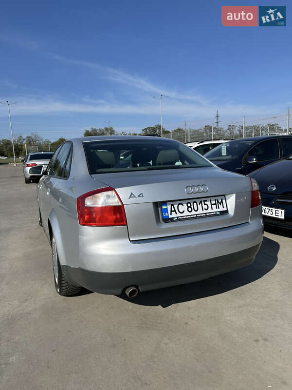 Седан Audi A4 2002 в Запорожье