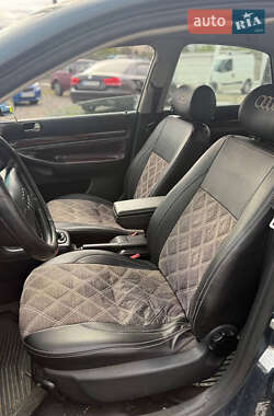 Седан Audi A4 1996 в 