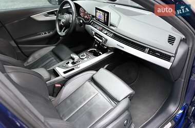 Седан Audi A4 2019 в 