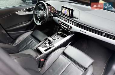 Седан Audi A4 2019 в 