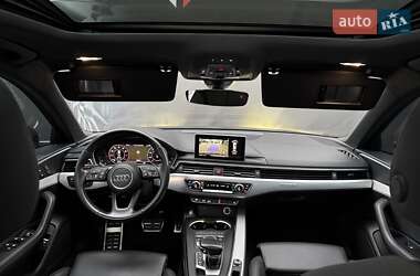 Седан Audi A4 2019 в 