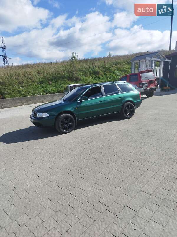 Універсал Audi A4 1998 в Турці