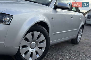 Седан Audi A4 2004 в 