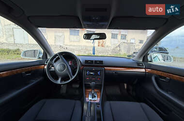 Седан Audi A4 2004 в 