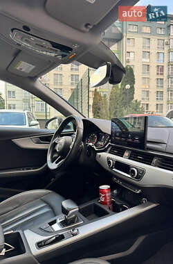 Седан Audi A4 2020 в 