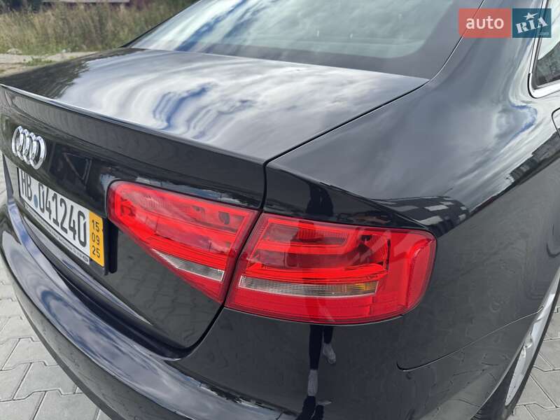 Седан Audi A4 2013 в Калуше