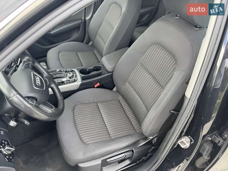 Седан Audi A4 2013 в Калуше