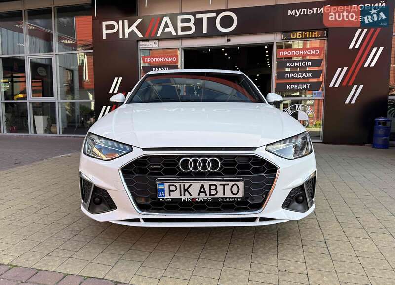 Седан Audi A4 2023 в Львове