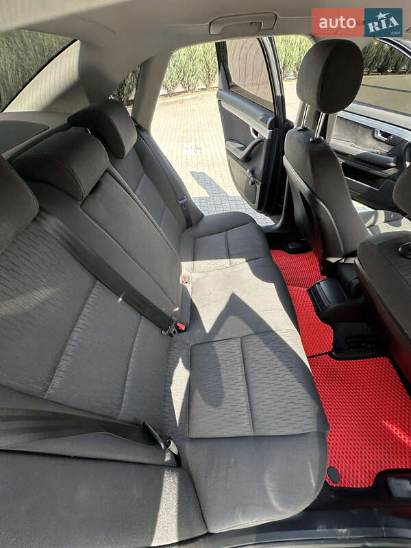 Седан Audi A4 2006 в Полтаве