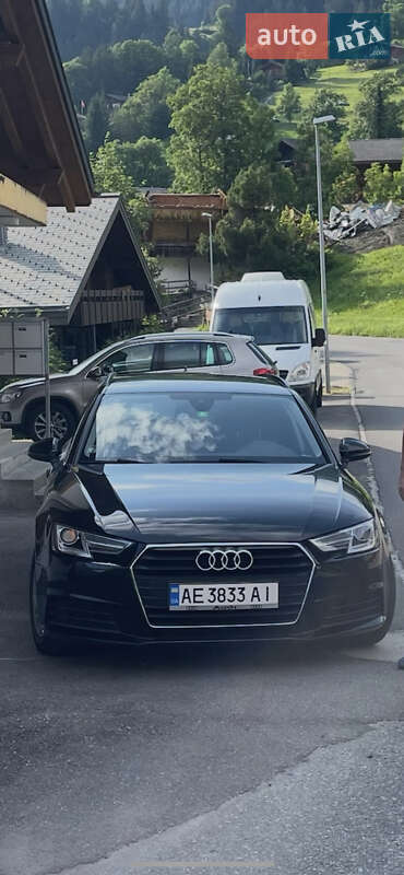 Универсал Audi A4 2017 в Одессе
