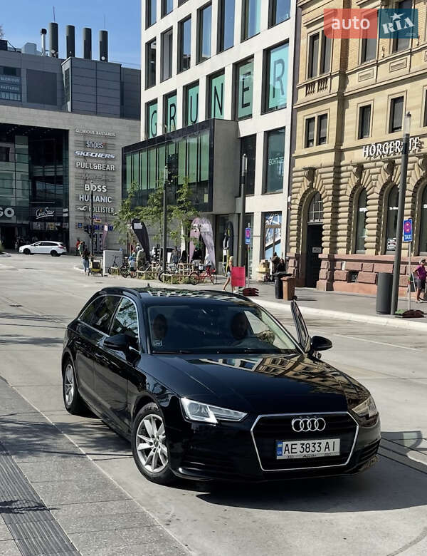 Універсал Audi A4 2017 в Одесі