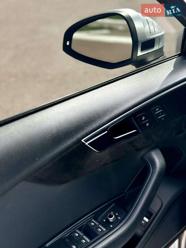 Седан Audi A4 2017 в Овруче
