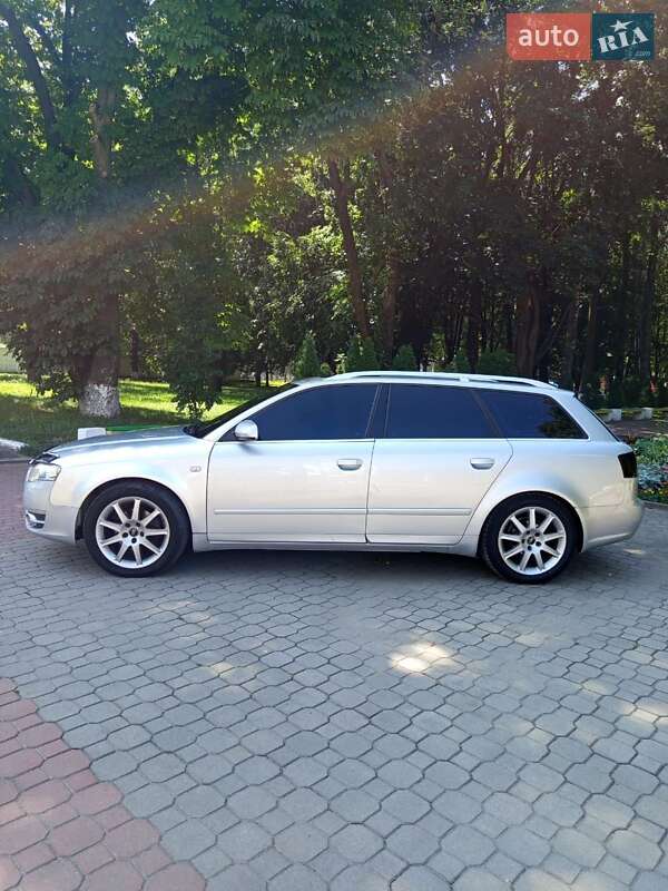 Універсал Audi A4 2004 в Волочиську