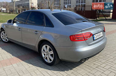 Седан Audi A4 2010 в 
