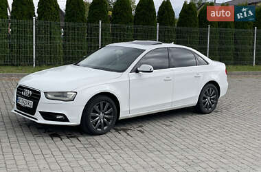 Седан Audi A4 2012 в 