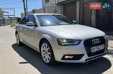 Седан Audi A4 2014 в 