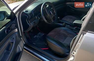 Седан Audi A4 1999 в 