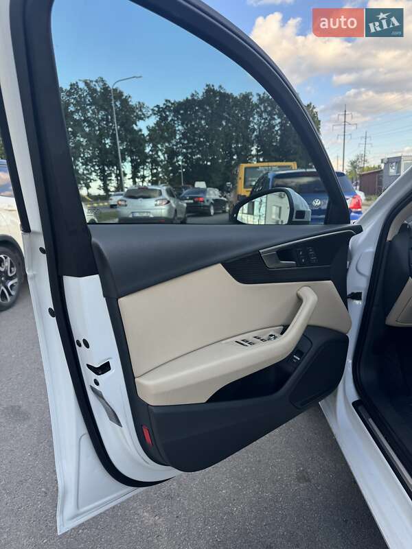 Седан Audi A4 2018 в Полтаве