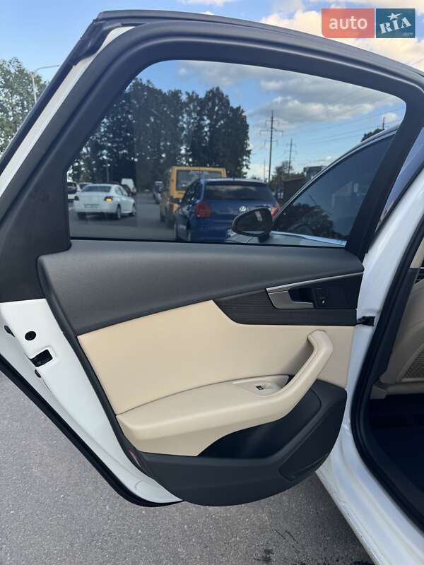 Седан Audi A4 2018 в Полтаве