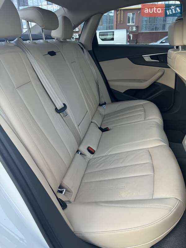 Седан Audi A4 2018 в Полтаве