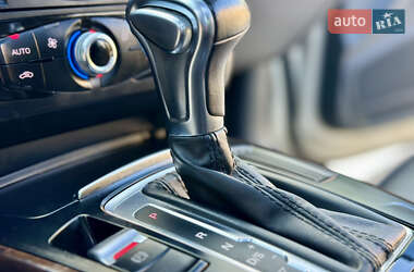 Седан Audi A4 2014 в 