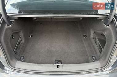 Седан Audi A4 2017 в 