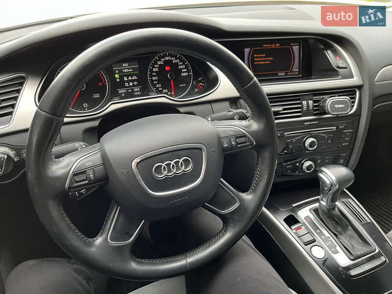 Седан Audi A4 2012 в Запорожье