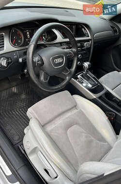 Седан Audi A4 2012 в 
