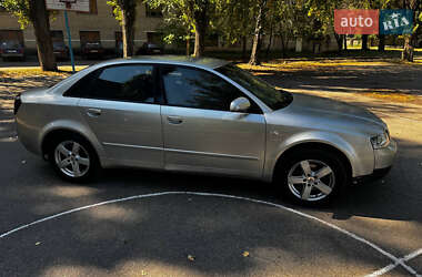 Седан Audi A4 2002 в 