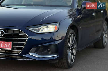 Седан Audi A4 2020 в 