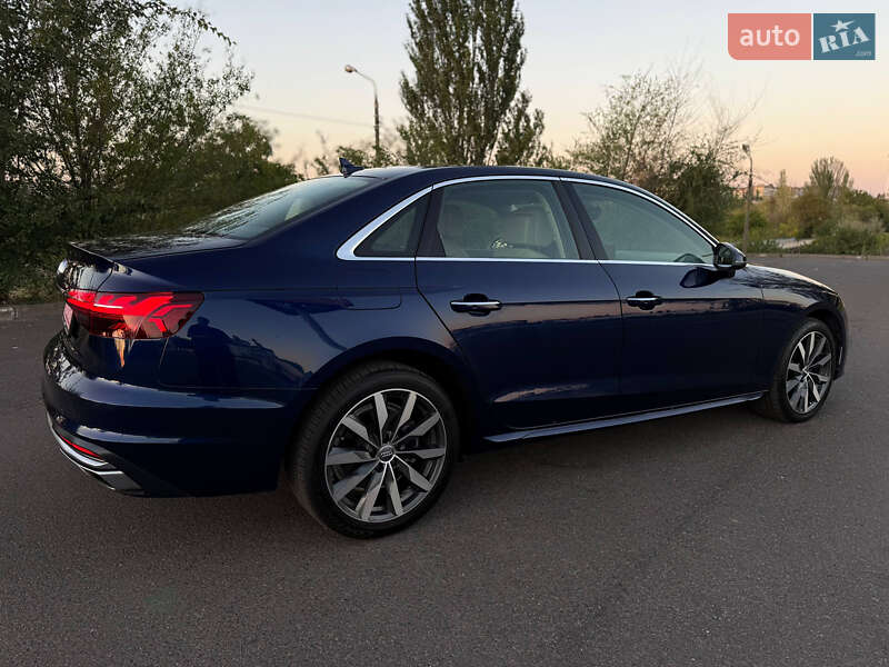 Седан Audi A4 2020 в Кривом Роге