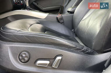 Седан Audi A4 2015 в 