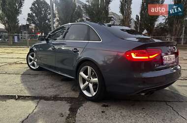 Седан Audi A4 2015 в 