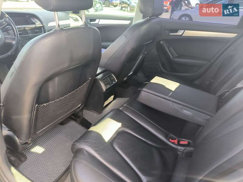 Седан Audi A4 2010 в Києві
