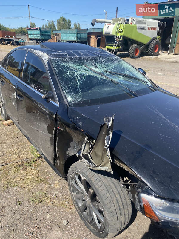 Седан Audi A4 2014 в Гадяче